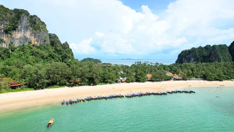 How to Check Sea Trip Safety From Railay and Tonsai