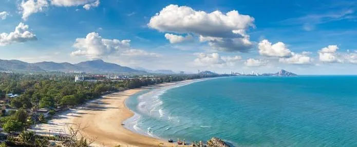Prachuap Khiri Khan Thailand — A Local Guide to Beaches, Caves & Nature beyond Hua Hin